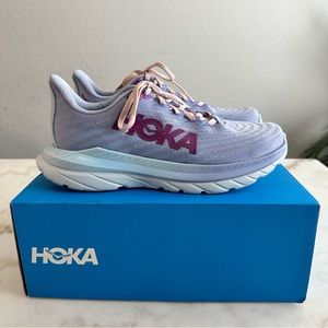 Hokas Women Mach 5 in Baby Lavender/Summer Song (BLSSN)